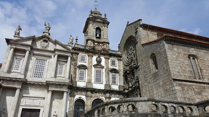 E Bike Porto Downtown and Sightseeing Bike Tour - Key Points