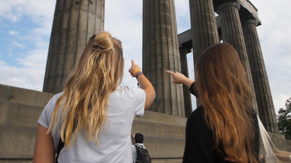 Edinburgh: Fun Team Building Interactive Treasure Hunt - Key Points