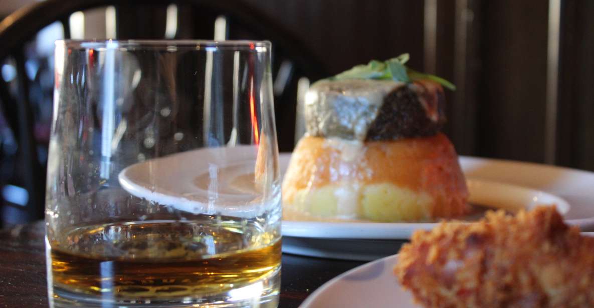 Edinburgh: Tolbooth Tavern Haggis Taster & Whisky Sampling - Key Points