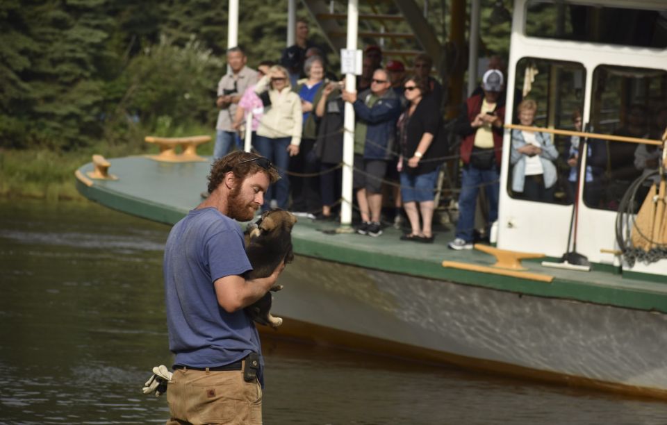 Fairbanks: Riverboat Cruise and Local Village Tour - Key Points