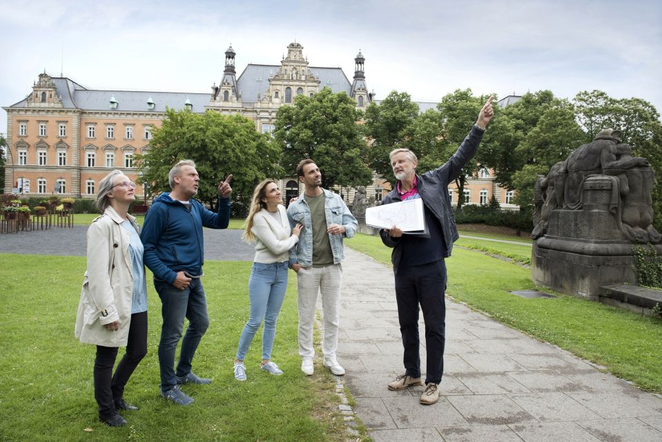 Frankfurt: Old Town Historical Walking Tour in English - Key Points