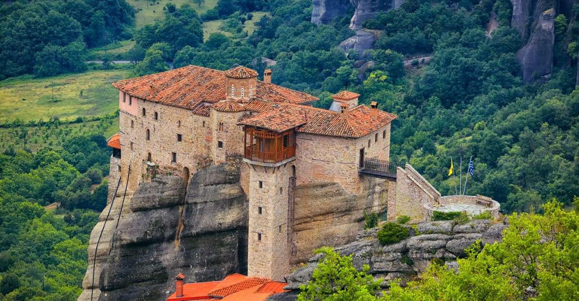 From Athens: Meteora Day Trip by Bus With Optional Lunch - Key Points