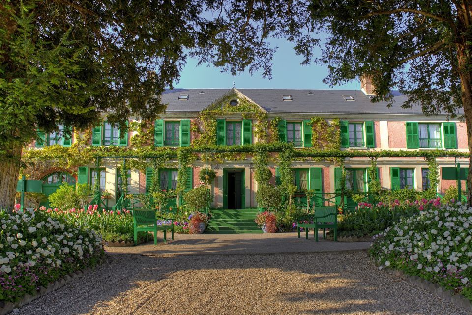 From Paris: Private Day Trip to Giverny and Auvers Sur Oise - Key Points