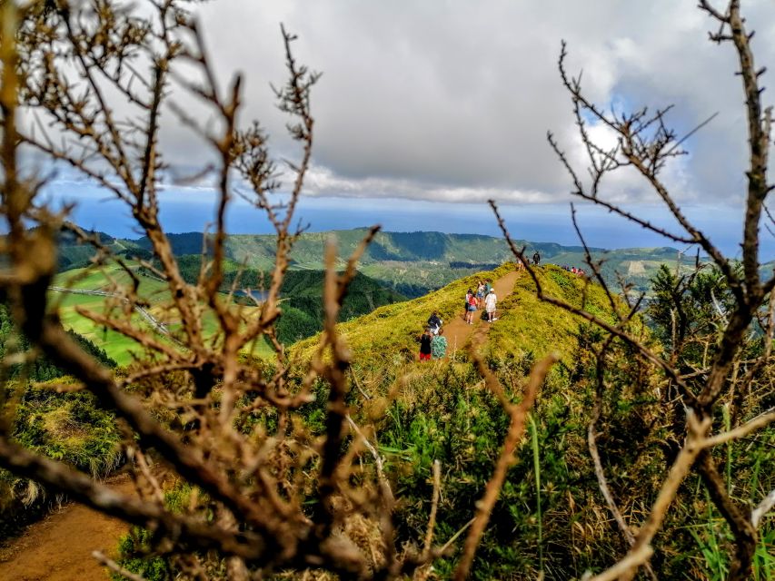 From Ponta Delgada: Sete Cidades Guided Tour - Key Points