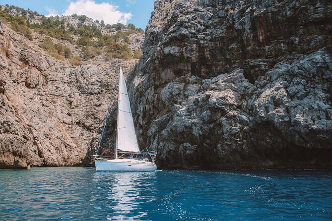 Full Day on a Private Sailboat in Mallorca - Onboard Amenities and Activities