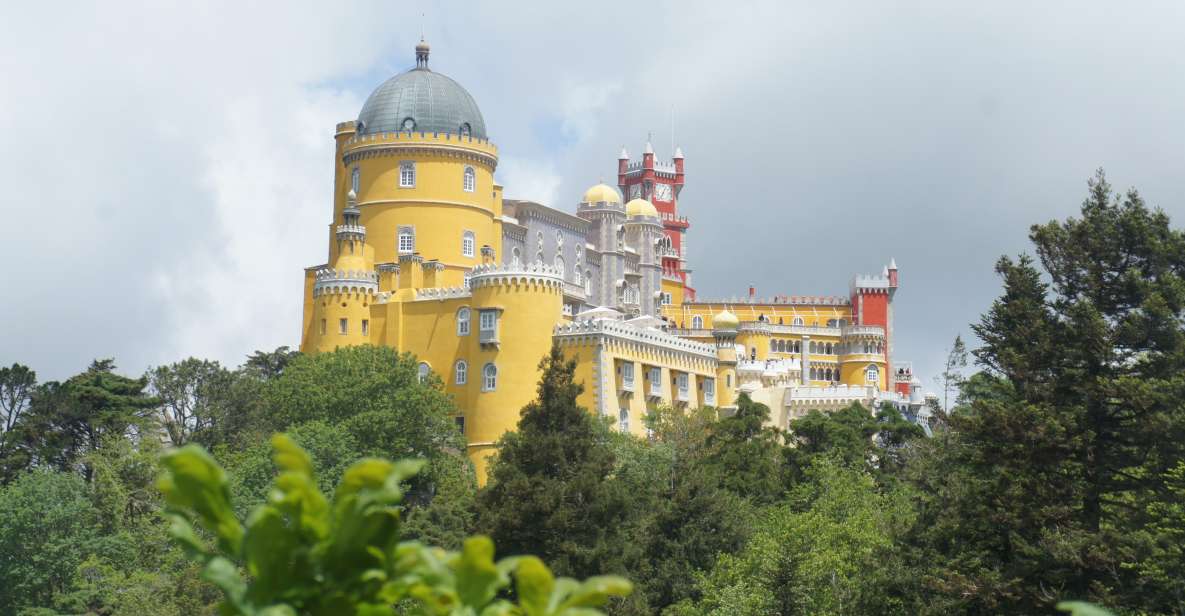 Full-Day Private Tour in Sintra and Important Landmarks - Key Points