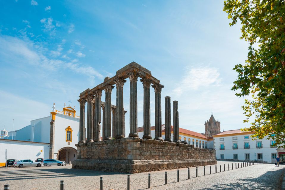 Full Day Tour in Evora - Key Points