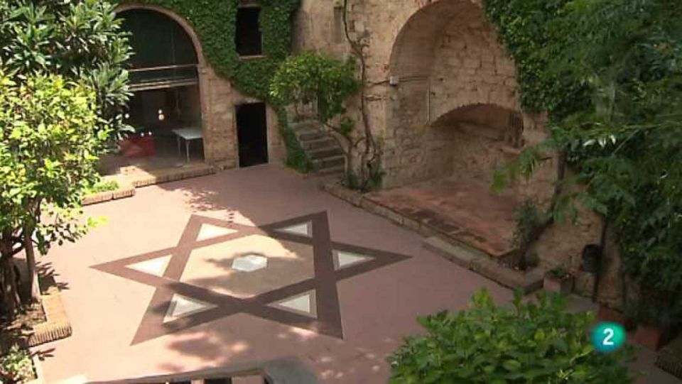 Girona: Small Group Jewish History Tour of Girona and Besalú - Key Points