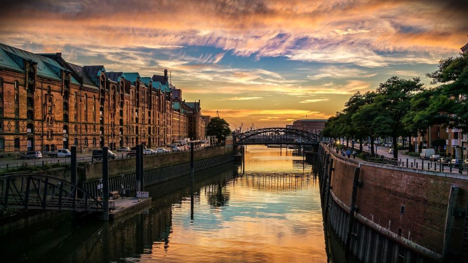 Hamburg: Elbe Riverside Private Guided Walking Tour - Key Points