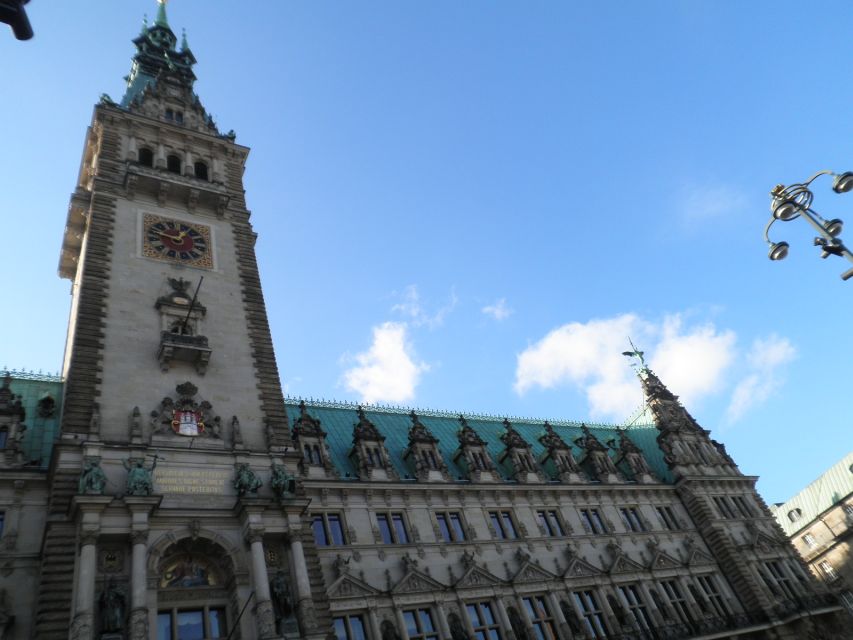 Hamburg: Exclusive Tour by Limousine With Chauffeur - Key Points