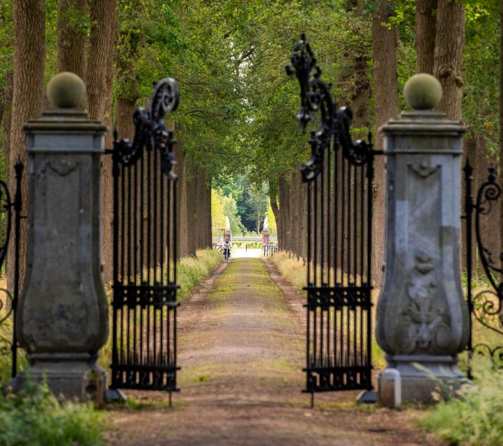 Heeswijk: Heeswijk Castle Admission Ticket With Audio Guide - Key Points