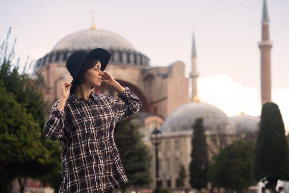 Istanbul: Private Photoshoot at Hagia Sophia&Blue Mosque - Key Points