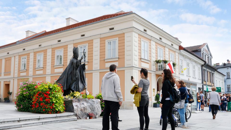 Krakow: Black Madonna of Częstochowa & Home of John Paul II - Key Points