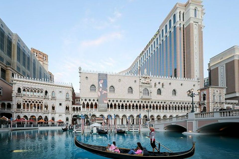 Las Vegas: Entry to Madame Tussauds With a Gondola Cruise - Key Points