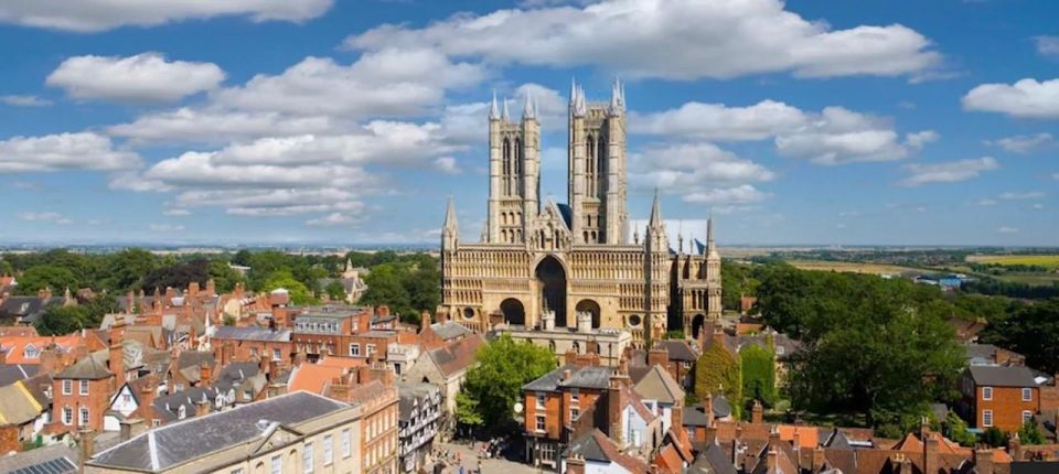 Lincoln: Private Guided Tour/Cathedral, Castle & Magna Carta - Key Points