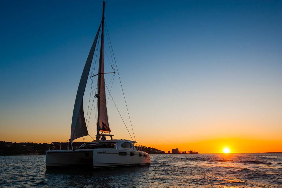 Lisbon: Sunset Catamaran Cruise, Drink, and Music - Key Points