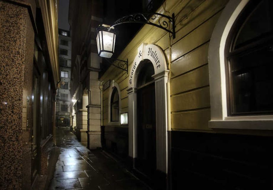 London: 2-Hour Ghost Walking Tour - Key Points