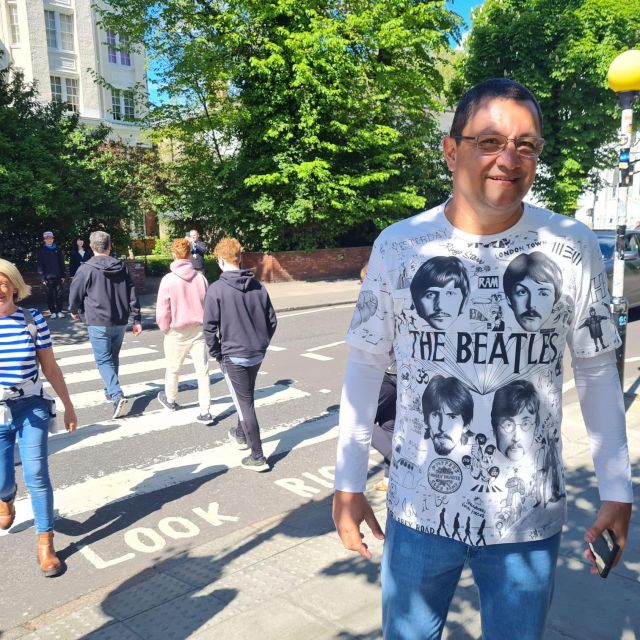 London: Rock N Roll Beatles Private Black Cab Tour - Key Points