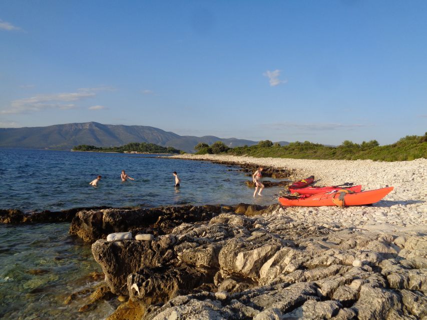 Lumbarda: Half-Day Kayaking and History With Wine Delight - Key Points