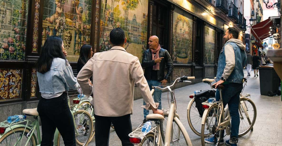 Madrid: Guided Night Bike Tour_The Bohemian XIX- XX Century - Key Points