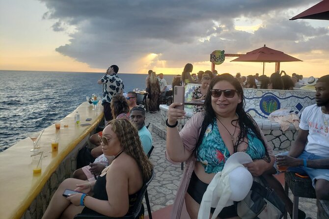 Negril Seven Mile Beach, Catamaran Cruise ,Parasailing,With Sunset at Ricks Cafe - Key Points