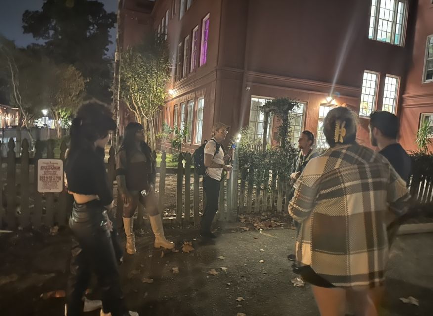 New Orleans Drunken Ghost and Vampire Experience - Key Points