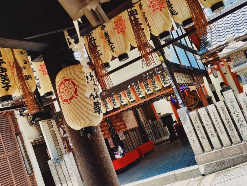 Osaka: Guided Walking Tour to Castle, Shinsekai, & Dotonbori - Key Points