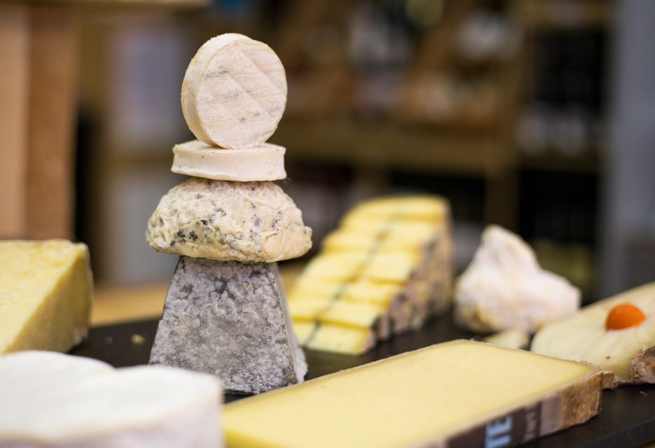 Paris: Cheese and Wine Tasting - Key Points