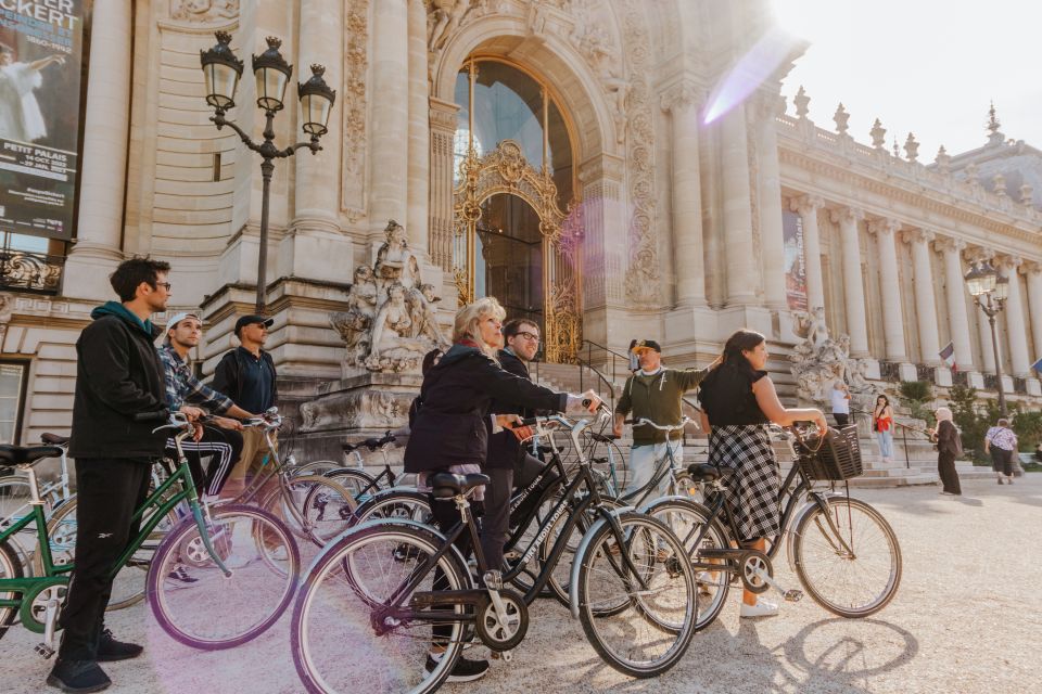 Paris: Famous Monuments Cycling Tour - Key Points