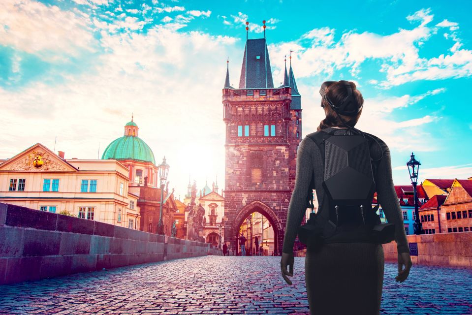 Prague: Walking Tour & Virtual Reality Experience - Key Points