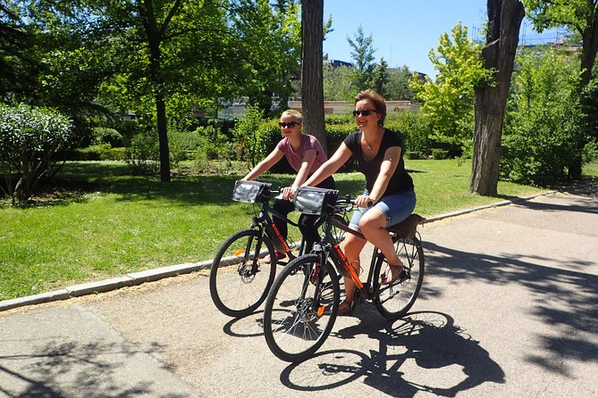 Private Madrid City Tour | Bike or E-Bike | Exclusive Guided Tour - Key Points