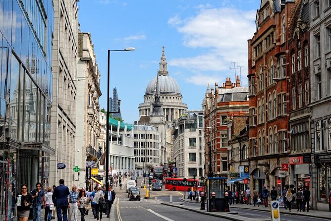 Private Tour of Londons Historic Pubs - Key Points