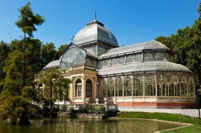 Retiro Park Walking Tour in Madrid - Key Points