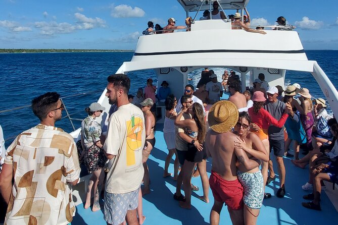 Saona Island Premium Discovery Tour From Punta Cana or Bayahíbe - Inclusions and Amenities