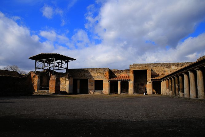 Skip-the-line Small Group Guided Walking Tour of Ancient Pompeii Highlights - Key Points