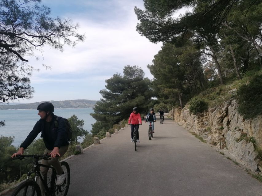 Split: Old Town Guided Bike Tour With Poljud Stadium - Key Points