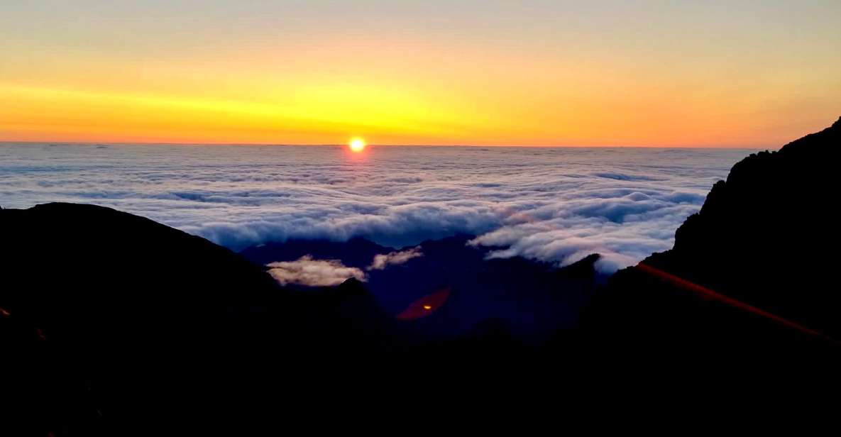 Sunrise at Pico Do Arieiro - Key Points