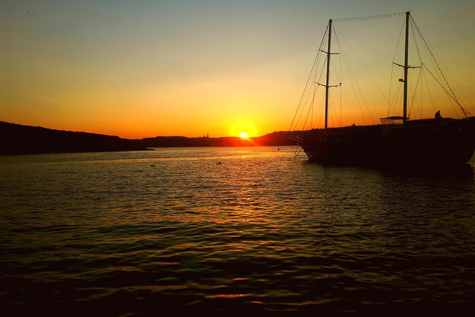 Sunset Private Boat Trip, Charter Malta Gozo Comino Blue Lagoon - Key Points