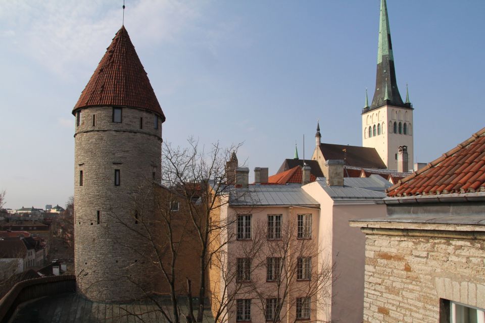 Tallinn: Highlights Shore Excursion With Return Transfer - Key Points