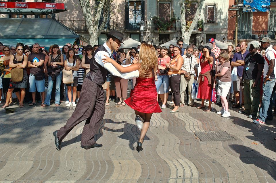 Walking Tour on Barcelona Old Town 3-Hour - Key Points