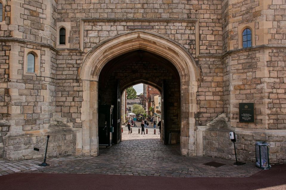 Windsor Castle Private Tour With Admission - Key Points