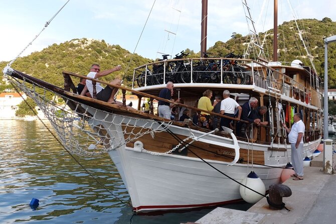 7 Day Guided Tour By Boat Around The Islands In Croatia Sailing The Dalmatian Coast