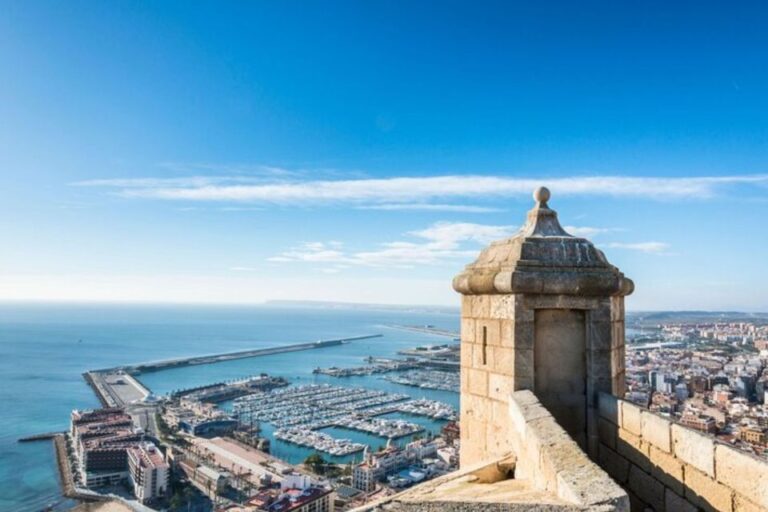 Alicante: Private Custom Walking Tour Tour Overview