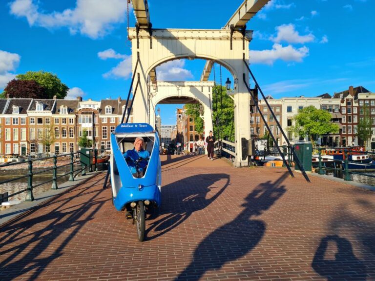 Amsterdam: Private Pedicab Historical Sightseeing Tour Tour Overview