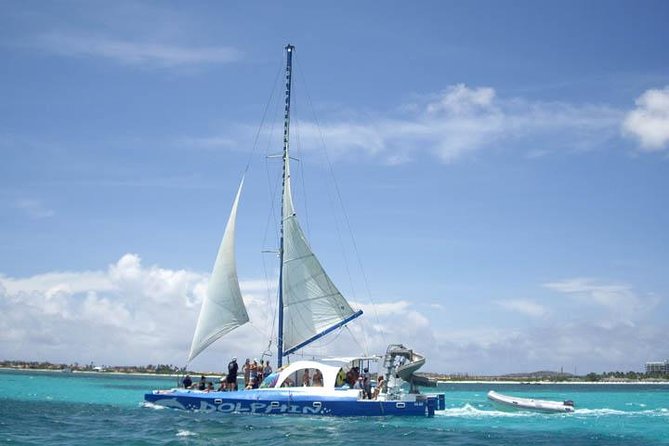 Aruba Sunset Sail Cruise Aboard the Dolphin Catamaran - Included Amenities