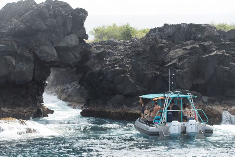 Big Island: Kona Half Day Boat Tour With Snorkeling & Lunch Tour Overview