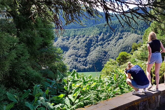 Cruise Travelers: São Miguel Top Iconic Volcanoes 5-6 Hours Tour - Meeting and Pickup Details