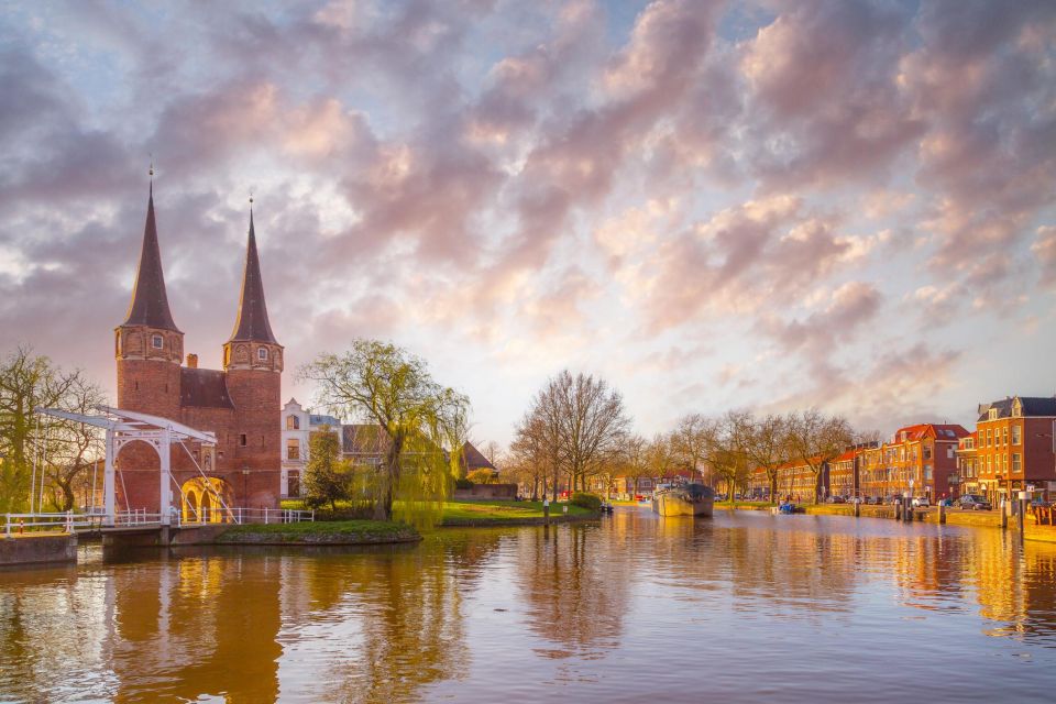 Delft: Walking Tour With Audio Guide on App - Tour Overview and Pricing