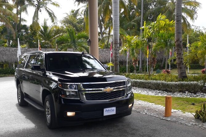 Deluxe Suv Private Round Trip Airport Transfer Bavaro Hotels 1 5 Passenger Overview