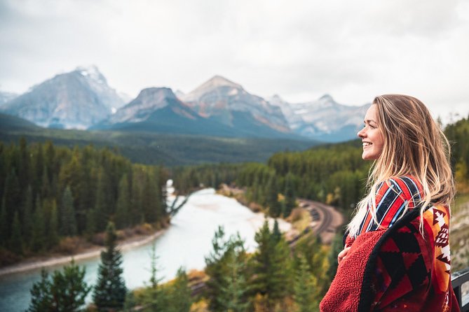 Discover Lake Louise (Spring & Fall Sightseeing) - Overview of the Tour